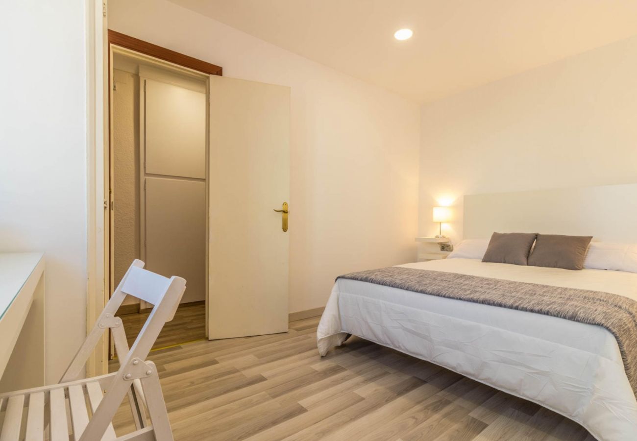 Vil.la en Empuriabrava - 0149-VALIRA Casa al canal amb piscina i amarratge