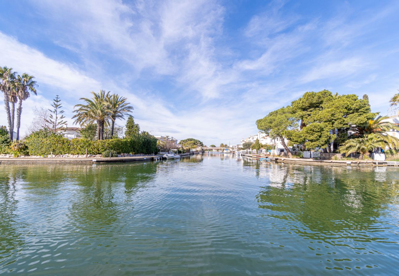 Apartament en Empuriabrava - 0146-PATTAYA Apartament amb vistes al canal