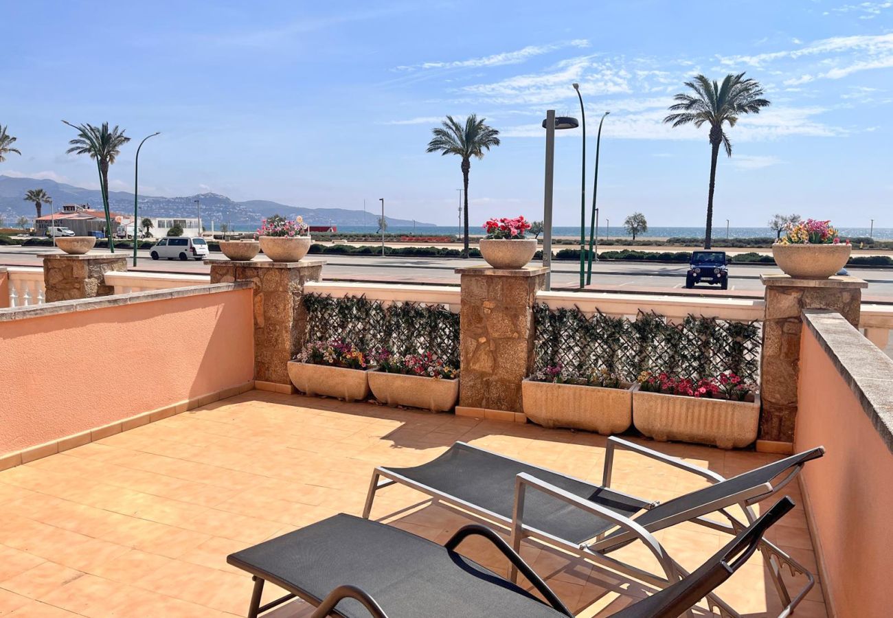 Apartament en Empuriabrava - 0098-MARENOSTRUM Apartament davant de la mar