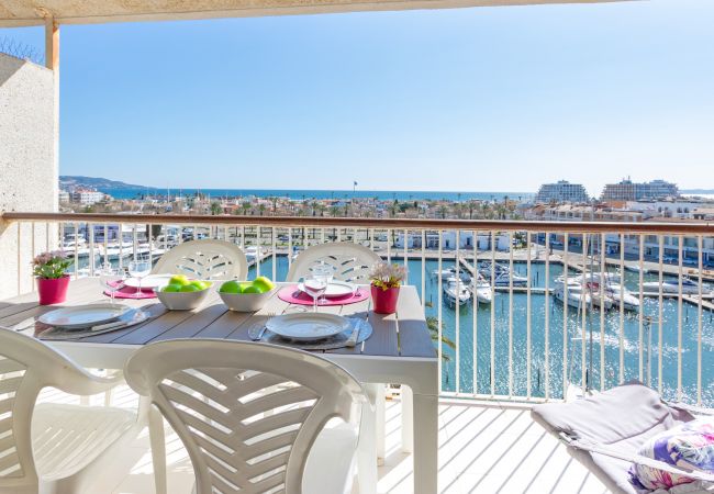 Ferienwohnung in Empuriabrava - 0161-PORT GREC Appartement mit WLAN, Kanal und Meerblick