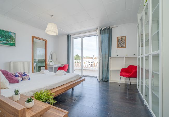 Villa in Empuriabrava - 0125-MONTGRI Haus mit Privatpool und WLAN Villa in Empuriabrava - 0125-MONTGRI Haus mit Privatpool und WLAN