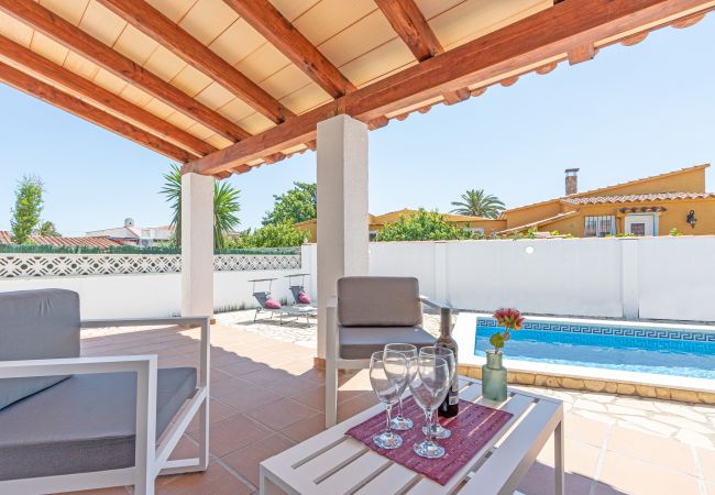 Villa in Empuriabrava - 0005-ALBERES Haus mit Pool Villa in Empuriabrava - 0005-ALBERES Haus mit Pool