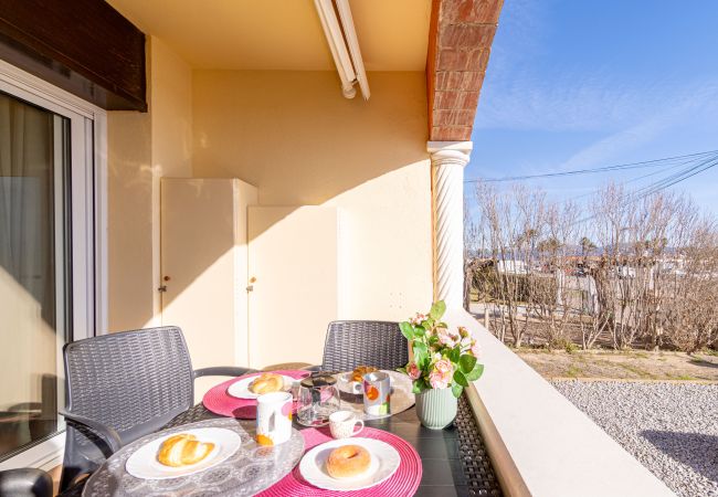 Ferienwohnung in Empuriabrava - 0016-BAHIA Appartement direkt am Strand mit WLAN Ferienwohnung in Empuriabrava - 0016-BAHIA Appartement direkt am Strand mit WLAN