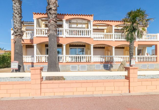 Ferienwohnung in Empuriabrava - 0016-BAHIA Appartement direkt am Strand mit WLAN Ferienwohnung in Empuriabrava - 0016-BAHIA Appartement direkt am Strand mit WLAN