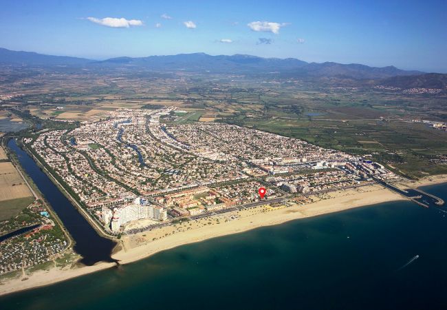 Ferienwohnung in Empuriabrava - 0017-BAHIA Appartement direkt am Strand mit WLAN Ferienwohnung in Empuriabrava - 0017-BAHIA Appartement direkt am Strand mit WLAN