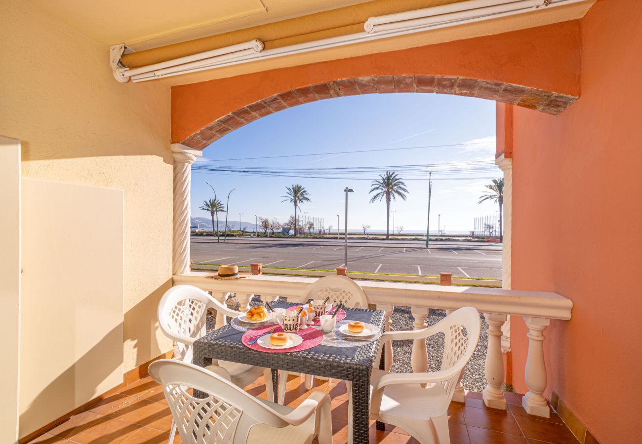 Ferienwohnung in Empuriabrava - 0017-BAHIA Appartement direkt am Strand mit WLAN