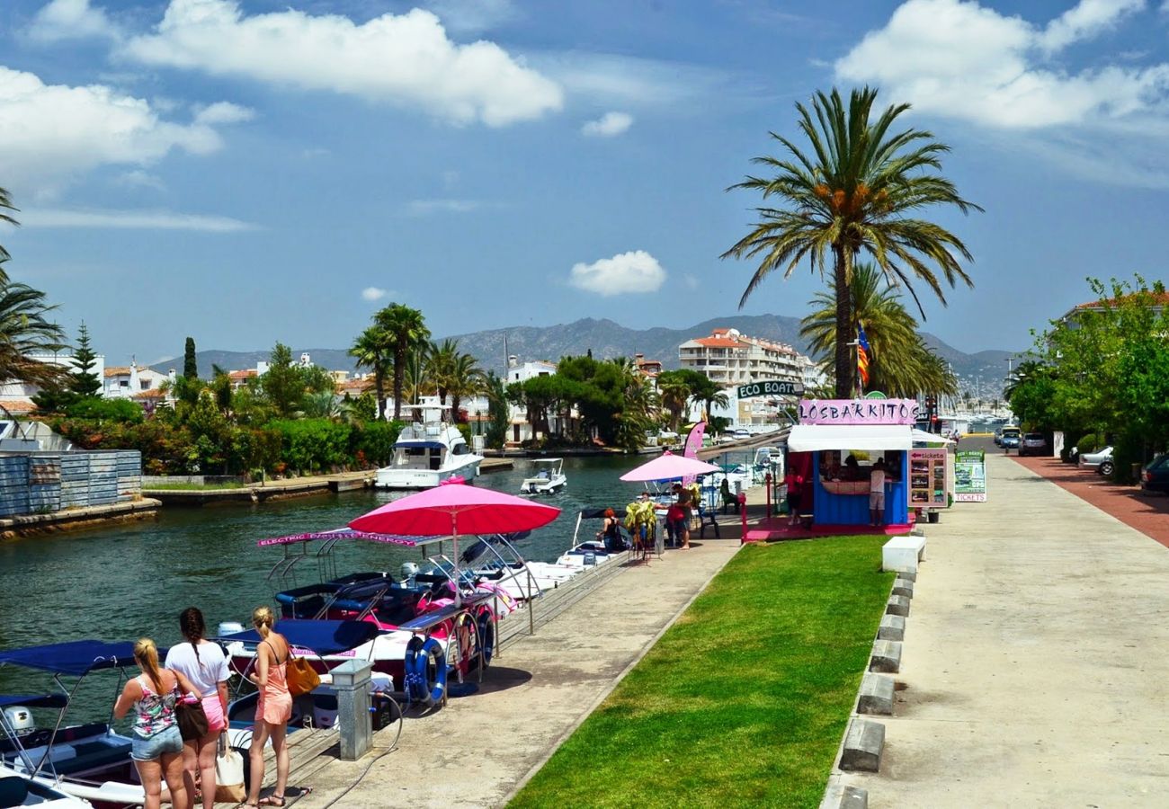 Ferienwohnung in Empuriabrava - 0093-MIRABLAU Appartement mit Meerblick