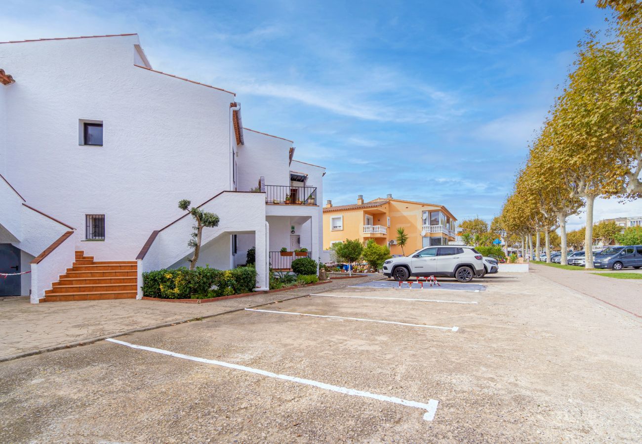 Ferienwohnung in Empuriabrava - 0012-BAHIA Appartement in der Nähe vom Strand mit Parkplatz