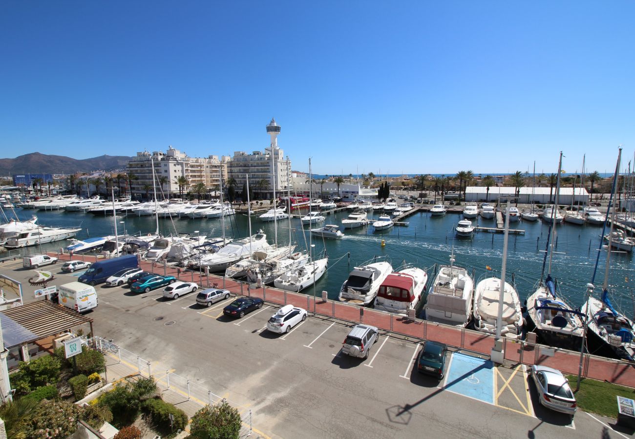 Ferienwohnung in Empuriabrava - 0157-PORT GREC Appartment mit Kanal und Meerblick