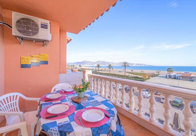 Ferienwohnung in Empuriabrava - 0071-GRAN RESERVA Appartement direkt am Strand Ferienwohnung in Empuriabrava - 0071-GRAN RESERVA Appartement direkt am Strand