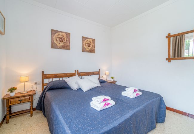 Villa in Empuriabrava - 0119-MONTSENY Haus mit Studio Villa in Empuriabrava - 0119-MONTSENY Haus mit Studio