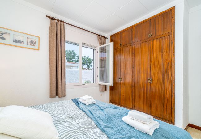 Villa in Empuriabrava - 0119-MONTSENY Haus mit Studio Villa in Empuriabrava - 0119-MONTSENY Haus mit Studio