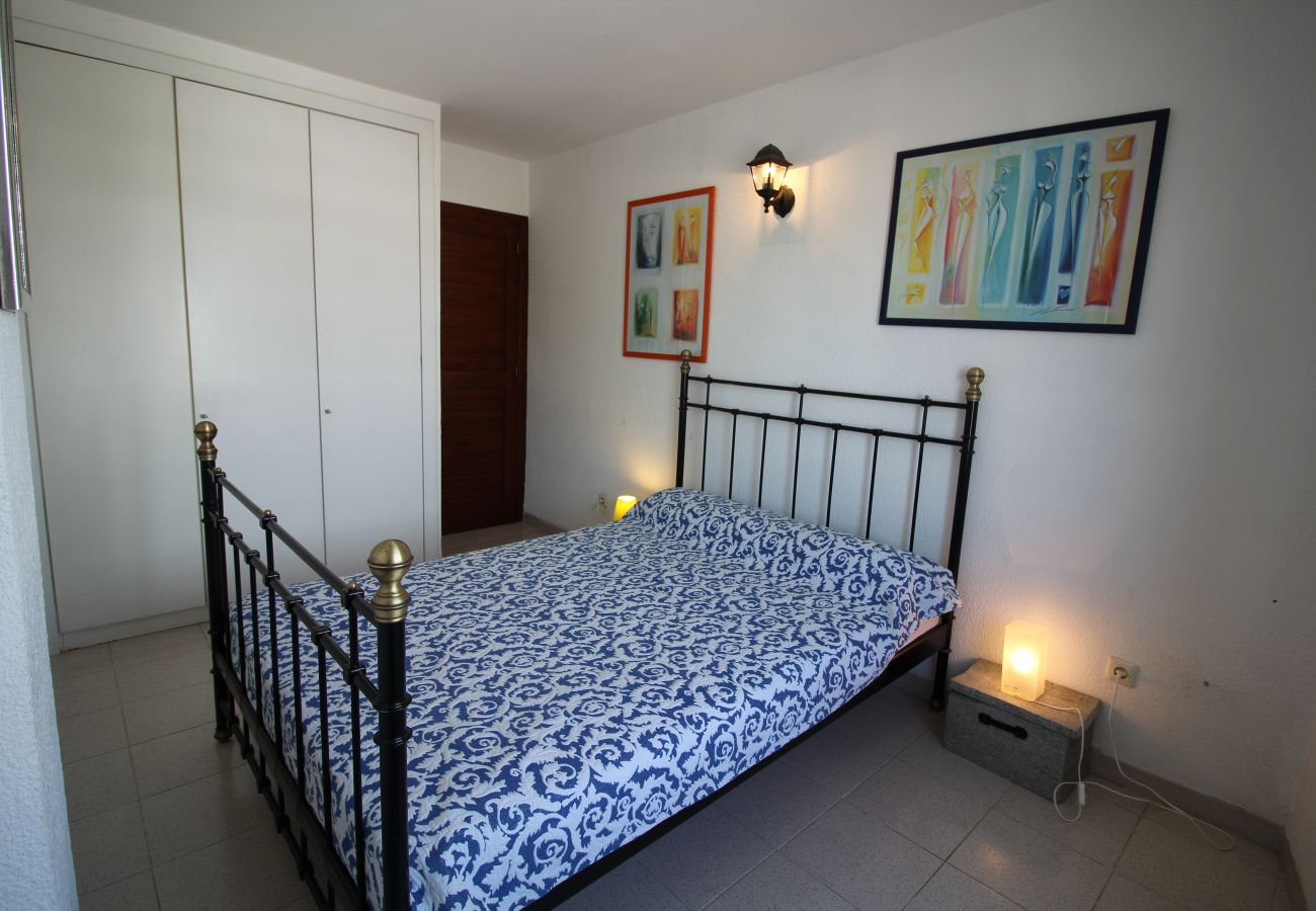 Ferienwohnung in Empuriabrava - 0049-CABALLITO DE MAR Appartement mit Kanalblick