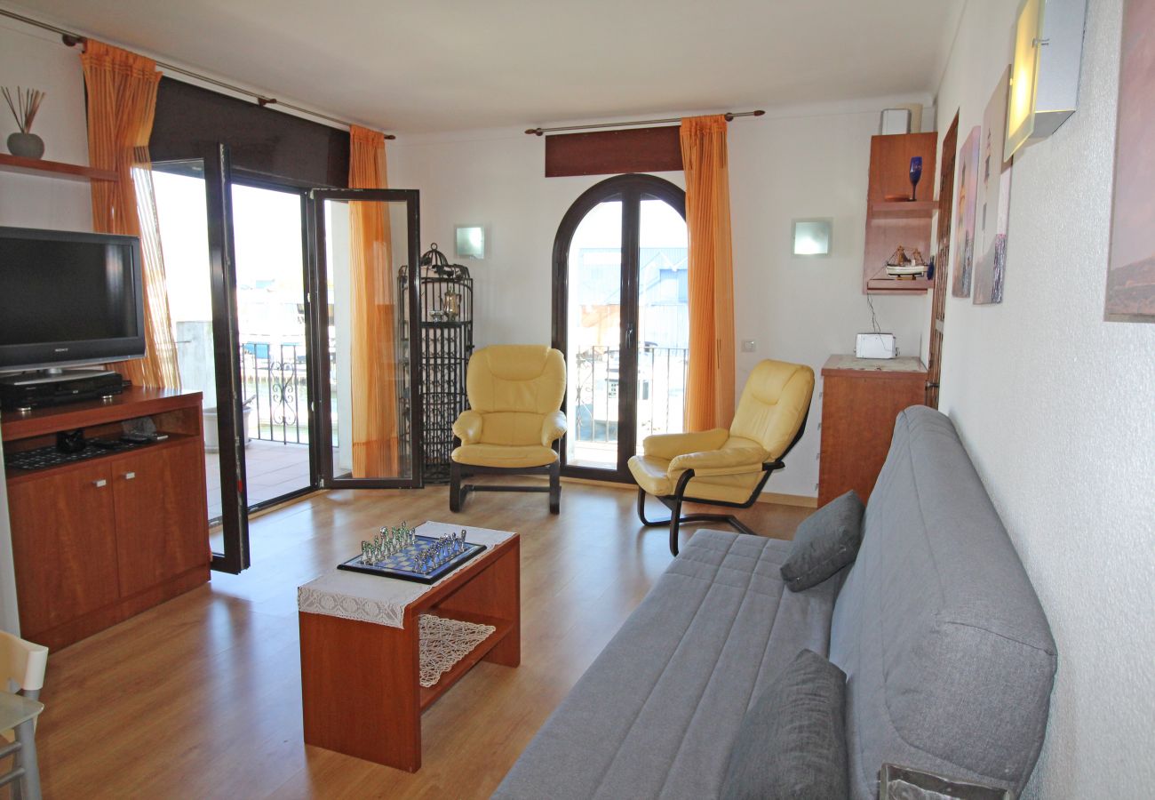 Ferienwohnung in Empuriabrava - 0041-CABALLITO DE MAR Appartement mit Kanalblick