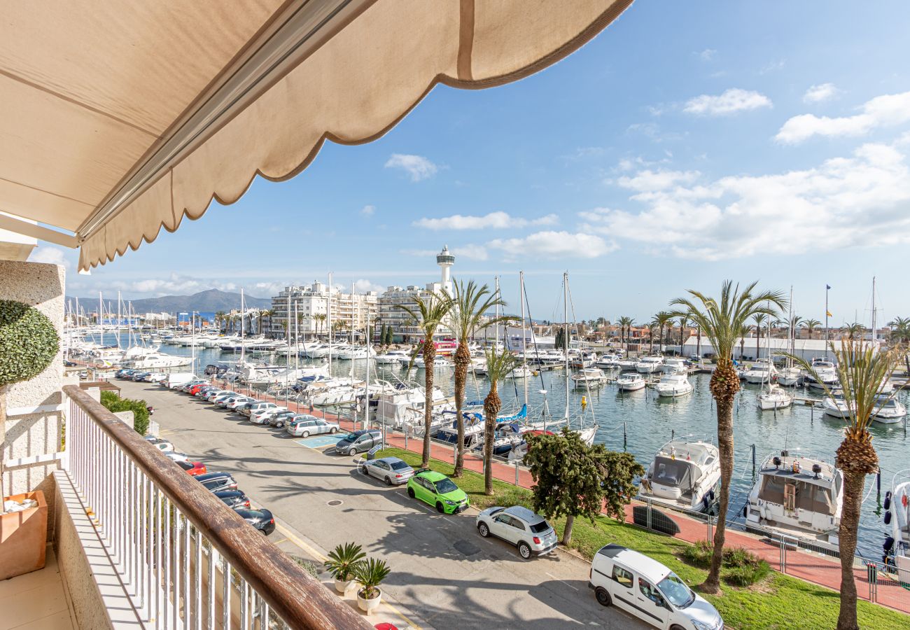 Ferienwohnung in Empuriabrava - 0112-PORT GREC Appartment mit Blick am Kanal