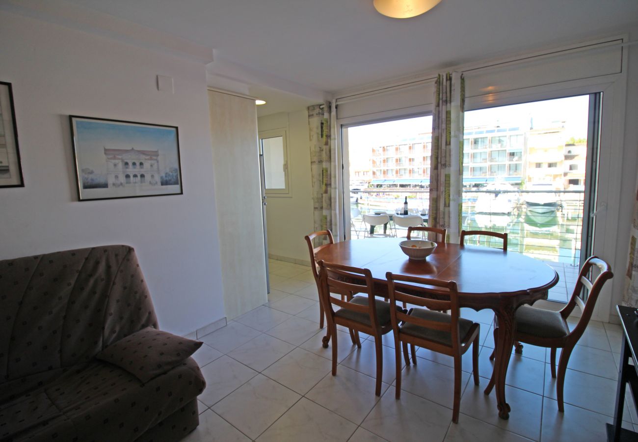 Ferienwohnung in Empuriabrava - 0163-PORT SALINS Appartement mit Kanalblick