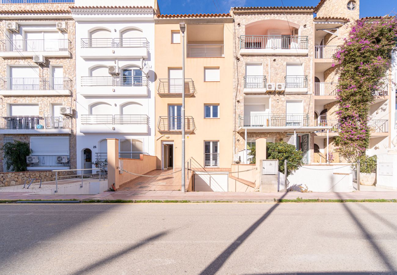 Ferienwohnung in Empuriabrava - 0163-PORT SALINS Appartement mit Kanalblick