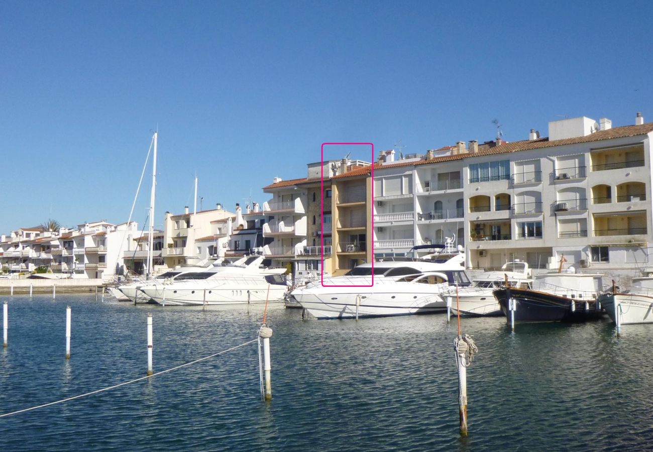 Ferienwohnung in Empuriabrava - 0155-PORT SALINS Appartment mit Kanalblick