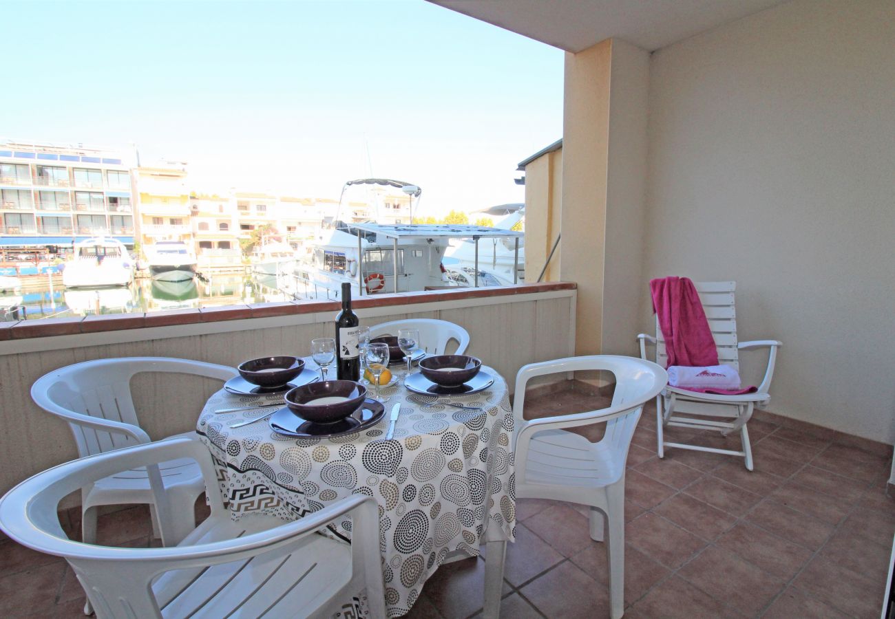 Ferienwohnung in Empuriabrava - 0155-PORT SALINS Appartment mit Kanalblick