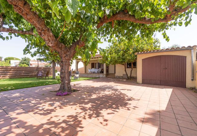 Villa in Empuriabrava - 0081-PANI Haus mit 4 Schlafzimmern und Garten Villa in Empuriabrava - 0081-PANI Haus mit 4 Schlafzimmern und Garten