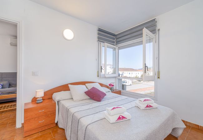 Ferienwohnung in Empuriabrava - 0139-ONADA Appartment mit Kanalblick Ferienwohnung in Empuriabrava - 0139-ONADA Appartment mit Kanalblick