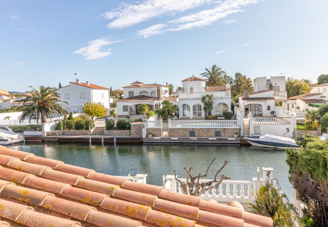 Villa in Empuriabrava - 0042-FLAMICELL Haus am Kanal mit Pool Villa in Empuriabrava - 0042-FLAMICELL Haus am Kanal mit Pool
