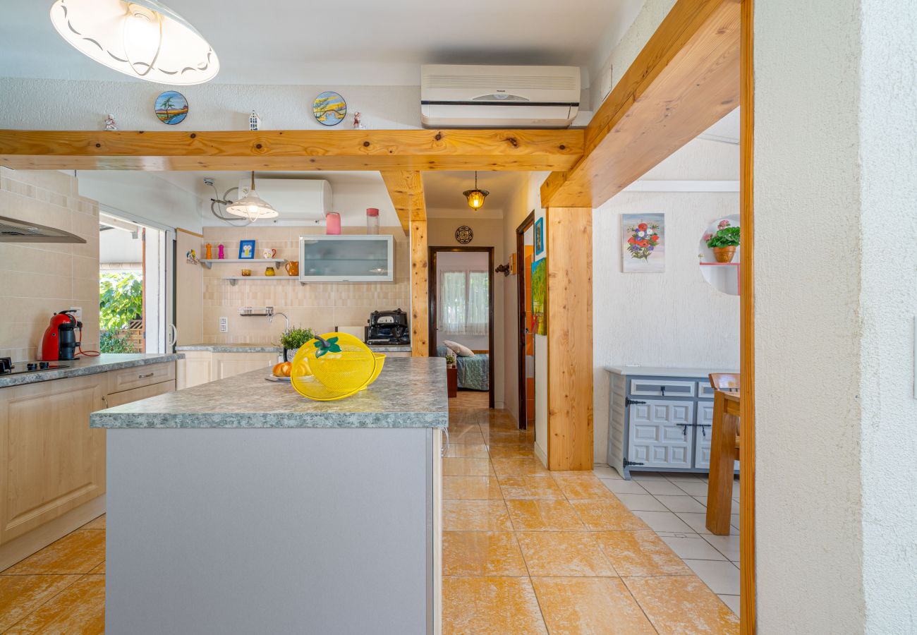Villa in Empuriabrava - 0032-CARLIT Haus mit Garten und 3 Schlafzimmer