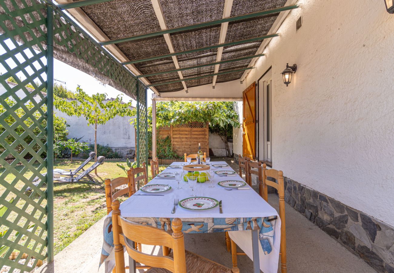 Villa in Empuriabrava - 0032-CARLIT Haus mit Garten und 3 Schlafzimmer