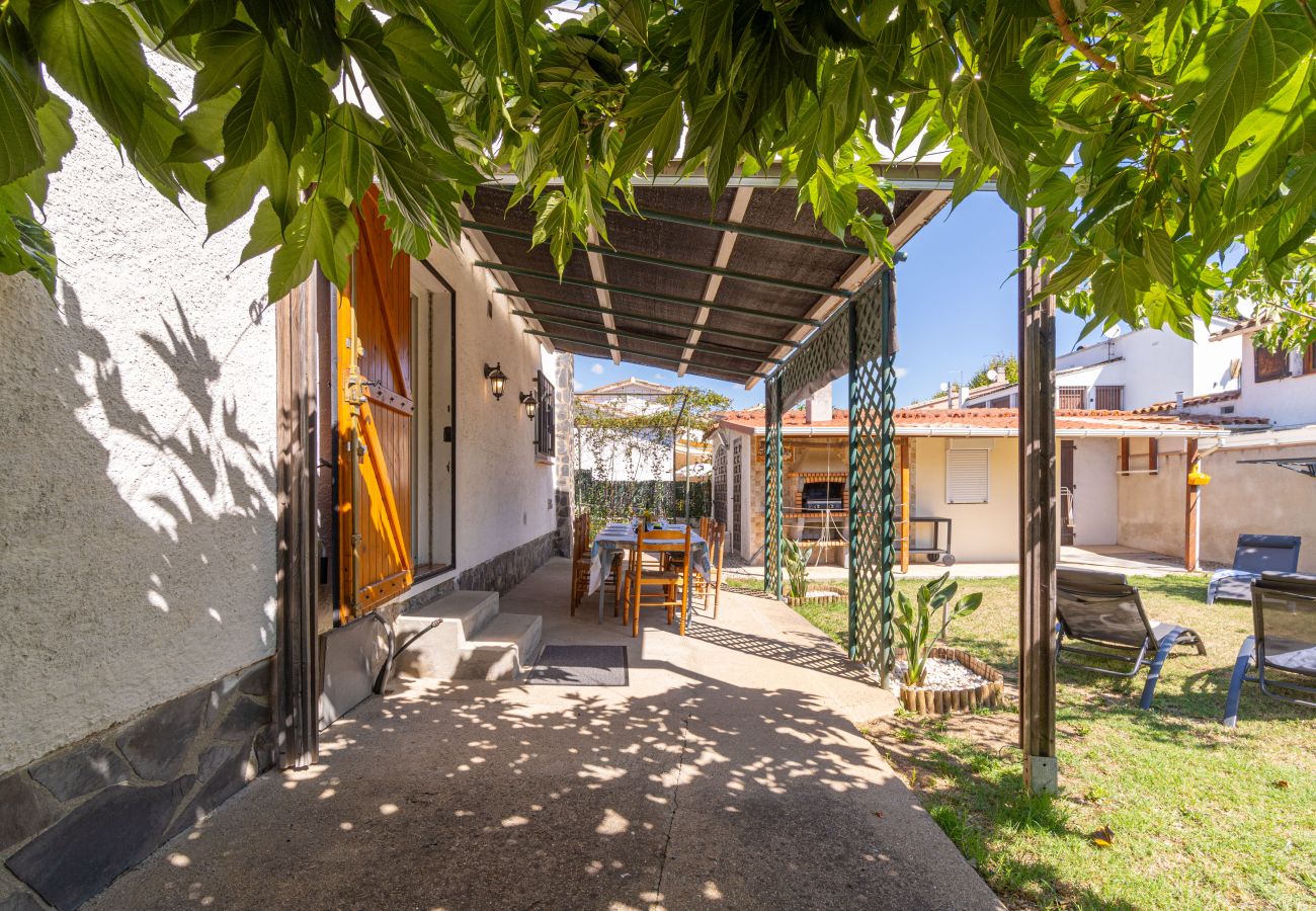 Villa in Empuriabrava - 0032-CARLIT Haus mit Garten und 3 Schlafzimmer