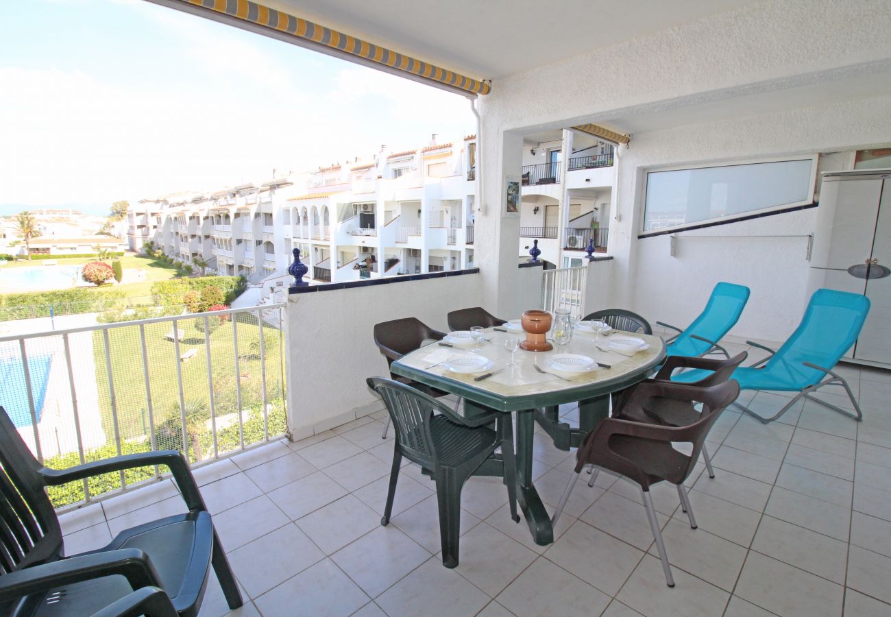 Ferienwohnung in Empuriabrava - 0183-SANT MAURICI Appartement mit Kanalblick und Parkplatz