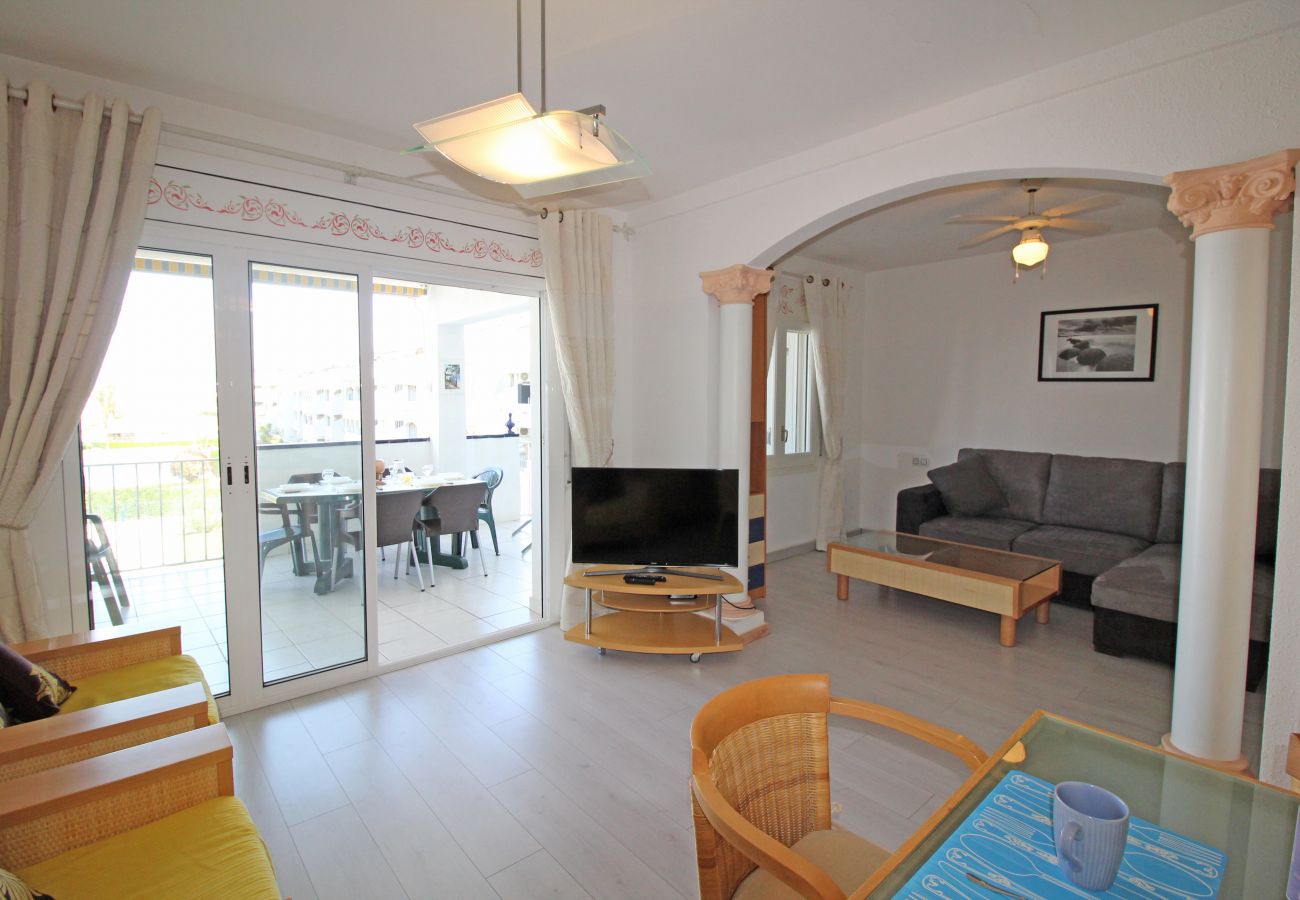 Ferienwohnung in Empuriabrava - 0183-SANT MAURICI Appartement mit Kanalblick und Parkplatz