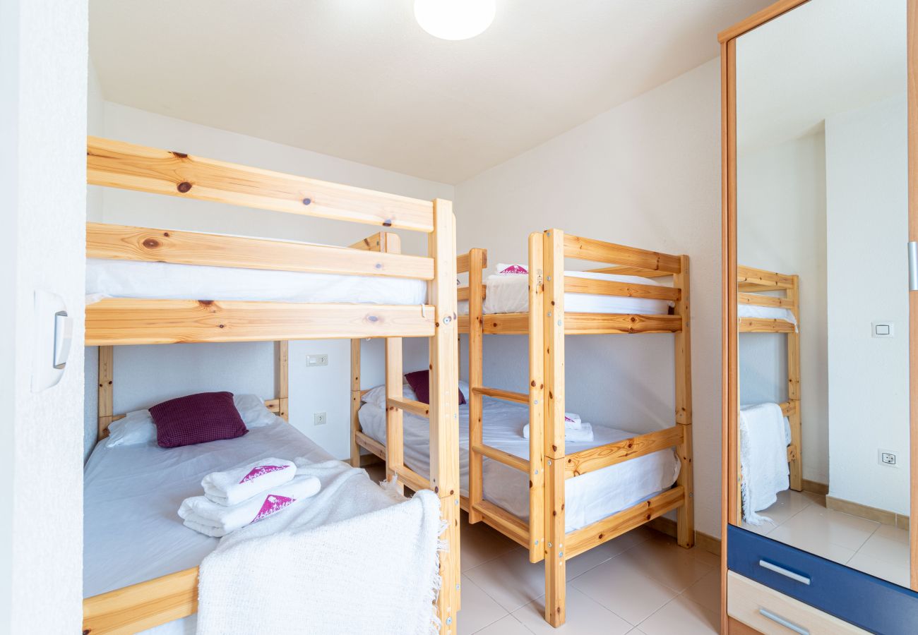 Ferienwohnung in Empuriabrava - 0183-SANT MAURICI Appartement mit Kanalblick und Parkplatz