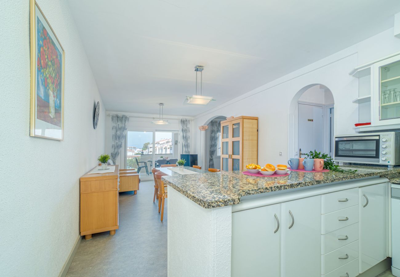 Ferienwohnung in Empuriabrava - 0183-SANT MAURICI Appartement mit Kanalblick und Parkplatz