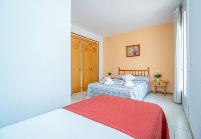 Ferienwohnung in Empuriabrava - 0131-PORT MOXO Appartment mit Kanalblick und Terrasse Ferienwohnung in Empuriabrava - 0131-PORT MOXO Appartment mit Kanalblick und Terrasse