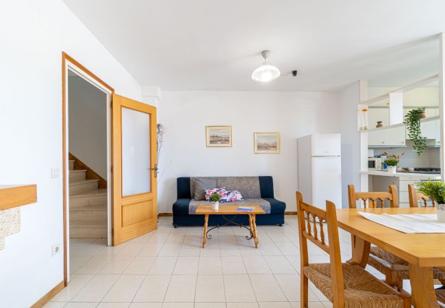 Ferienwohnung in Empuriabrava - 0131-PORT MOXO Appartment mit Kanalblick und Terrasse Ferienwohnung in Empuriabrava - 0131-PORT MOXO Appartment mit Kanalblick und Terrasse