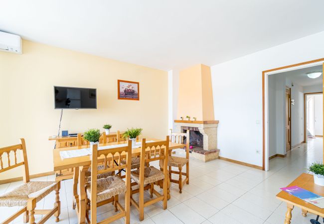 Ferienwohnung in Empuriabrava - 0131-PORT MOXO Appartment mit Kanalblick und Terrasse Ferienwohnung in Empuriabrava - 0131-PORT MOXO Appartment mit Kanalblick und Terrasse