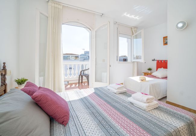 Ferienwohnung in Empuriabrava - 0132-PORT MOXO Appartment amb Kanal mit Blick Ferienwohnung in Empuriabrava - 0132-PORT MOXO Appartment amb Kanal mit Blick