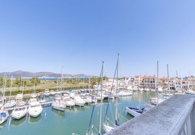 Ferienwohnung in Empuriabrava - 0132-PORT MOXO Appartment amb Kanal mit Blick Ferienwohnung in Empuriabrava - 0132-PORT MOXO Appartment amb Kanal mit Blick