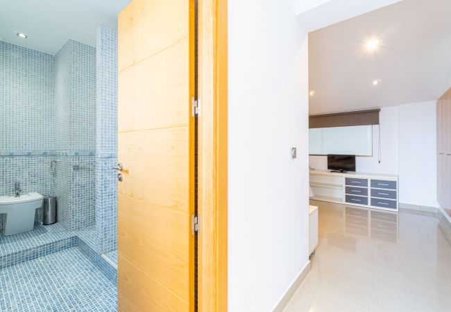 Ferienwohnung in Empuriabrava - 0160-PORT GREC Appartement mit WLAN,  Smart TV, Kanal und Meerblick Ferienwohnung in Empuriabrava - 0160-PORT GREC Appartement mit WLAN,  Smart TV, Kanal und Meerblick