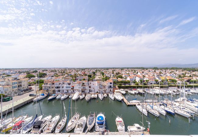 Ferienwohnung in Empuriabrava - 0160-PORT GREC Appartement mit WLAN,  Smart TV, Kanal und Meerblick Ferienwohnung in Empuriabrava - 0160-PORT GREC Appartement mit WLAN,  Smart TV, Kanal und Meerblick