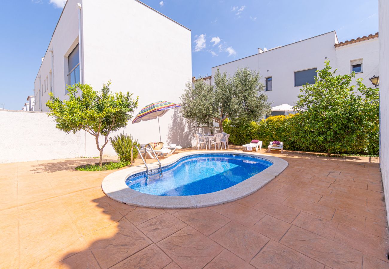 Villa in Empuriabrava - 0191-SANT MAURICI Haus mit Privatpool