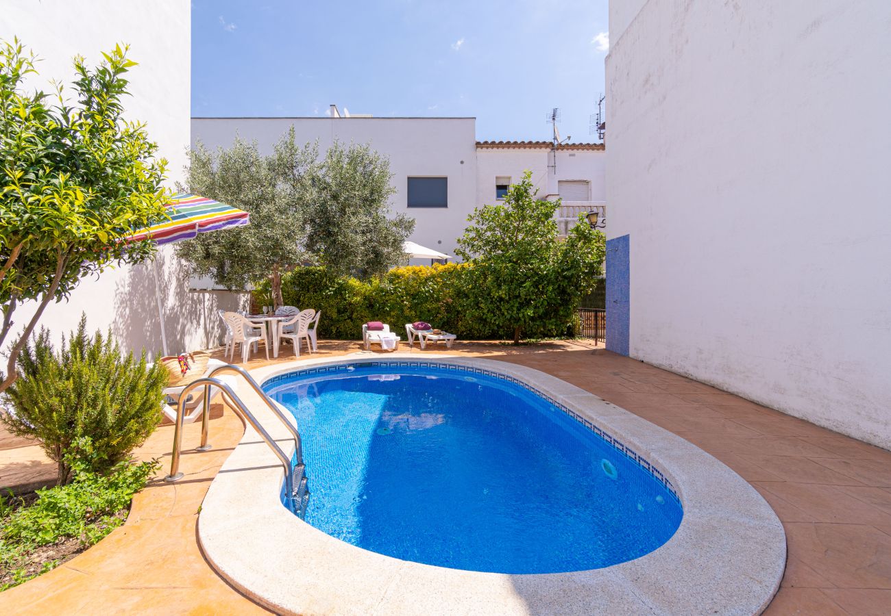 Villa in Empuriabrava - 0191-SANT MAURICI Haus mit Privatpool