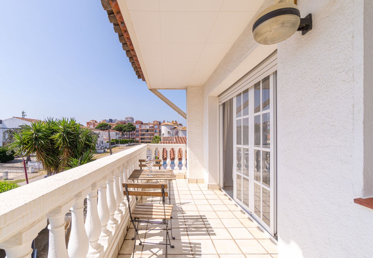 Villa in Empuriabrava - 0024-BAHIA  Haus mit 3 Schlafzimmer  in Strandnähe