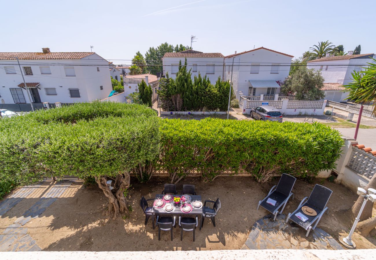 Villa in Empuriabrava - 0024-BAHIA  Haus mit 3 Schlafzimmer  in Strandnähe