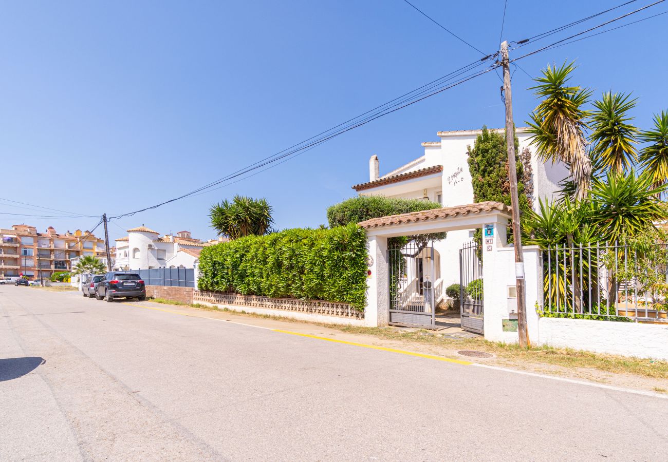 Villa in Empuriabrava - 0024-BAHIA  Haus mit 3 Schlafzimmer  in Strandnähe