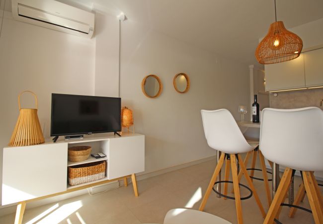 Ferienwohnung in Empuriabrava - 0116-MUGA PARK Appartement mit Blick am Fluss und Meer Ferienwohnung in Empuriabrava - 0116-MUGA PARK Appartement mit Blick am Fluss und Meer