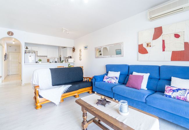 Ferienwohnung in Empuriabrava - 0136-SANT MAURICI Appartment mit Kanalblick und Gemeinschaftspool Ferienwohnung in Empuriabrava - 0136-SANT MAURICI Appartment mit Kanalblick und Gemeinschaftspool