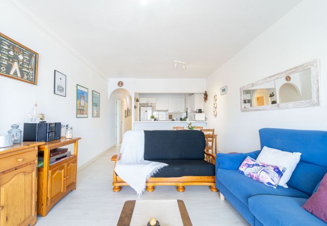 Ferienwohnung in Empuriabrava - 0136-SANT MAURICI Appartment mit Kanalblick und Gemeinschaftspool Ferienwohnung in Empuriabrava - 0136-SANT MAURICI Appartment mit Kanalblick und Gemeinschaftspool