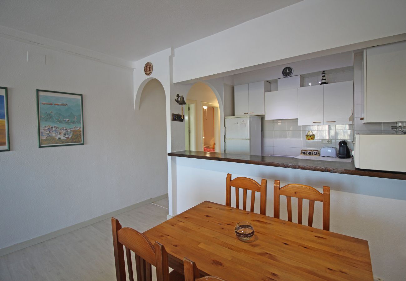 Ferienwohnung in Empuriabrava - 0136-SANT MAURICI Appartment mit Kanalblick und Gemeinschaftspool