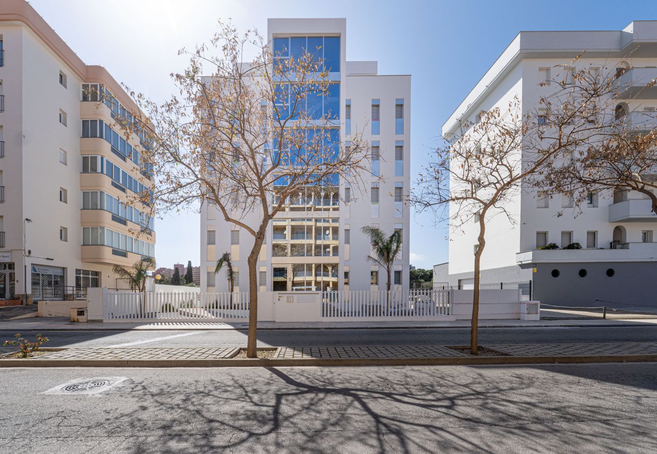 Ferienwohnung in Rosas / Roses - 2010-AV.PLATJA Appartement Top-Kategorie mit Gemeinschaftspool und Parkplatz